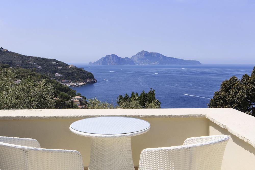 Hotel Vista Di Capri 마사루브렌세 외부 사진